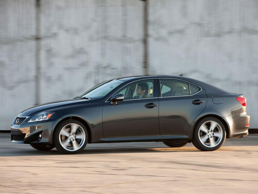  Lexus IS350 2010 года  (фото 8 из 10)